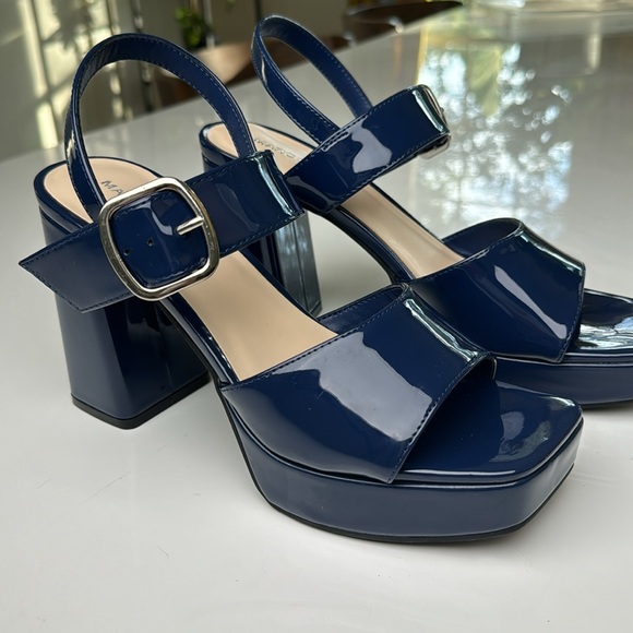 Marc Fisher Women's Graduate Heeled‎ Sandal, Size 8.5 - Picture 4 of 6